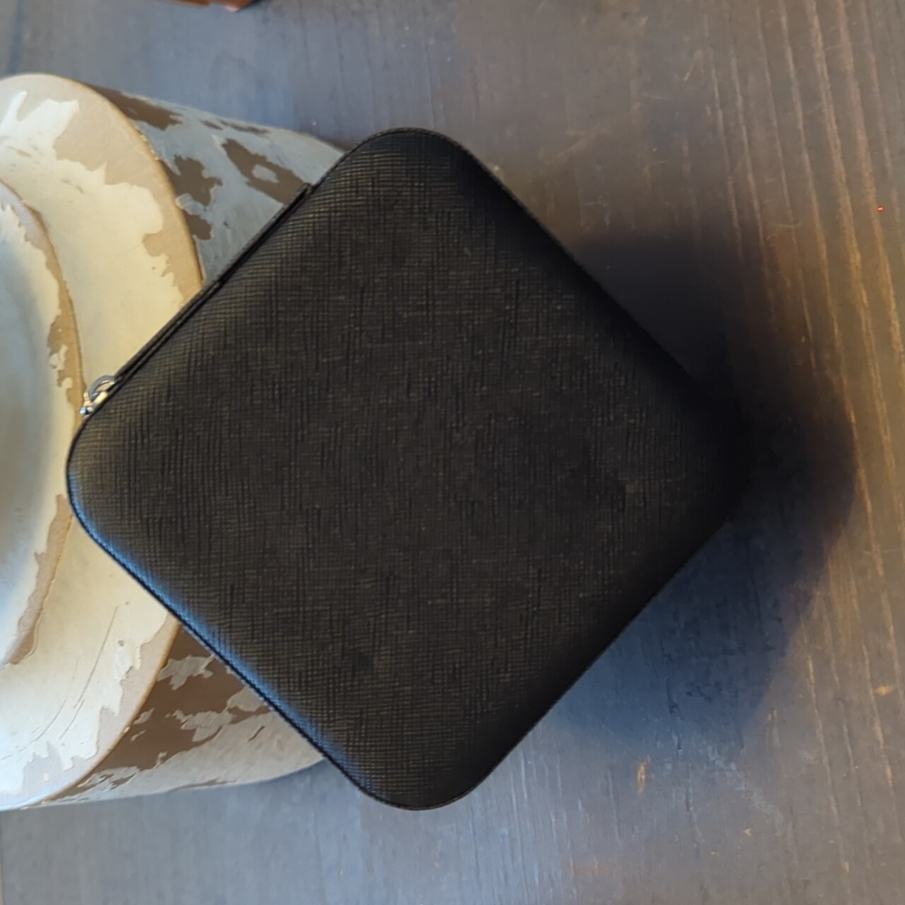 - New jewelry Box Portable